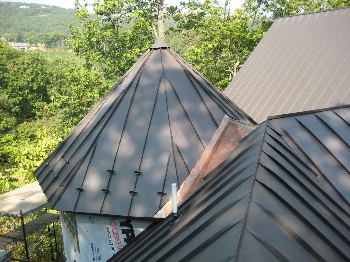 Professional Roof Tarp Installation by Craftsman Roofing in High Ridge Acres